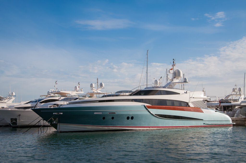 yacht